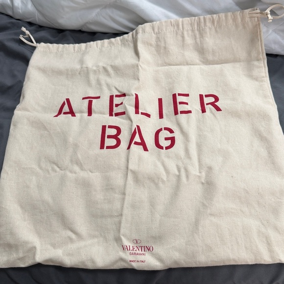 Valentino Garavani Atelier Bag Canvas Tote Red Leather Studded - Picture 10 of 10